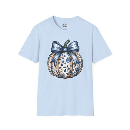 light blue t-shirt with blue pumpkin bow graphic for autumn and Halloween