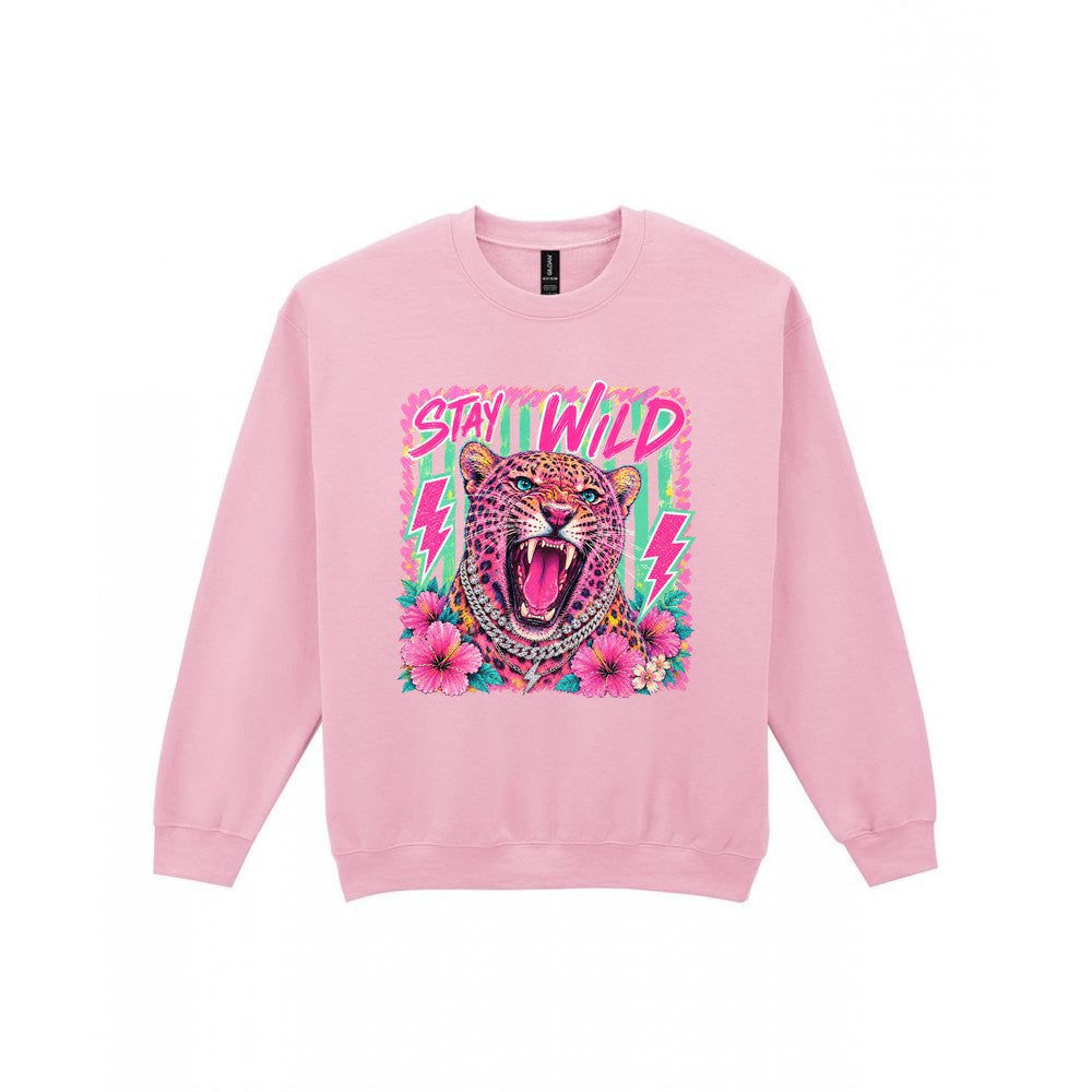 Stay Wild Leopard T-Shirt & Sweatshirt Sweatshirt in Light Pink